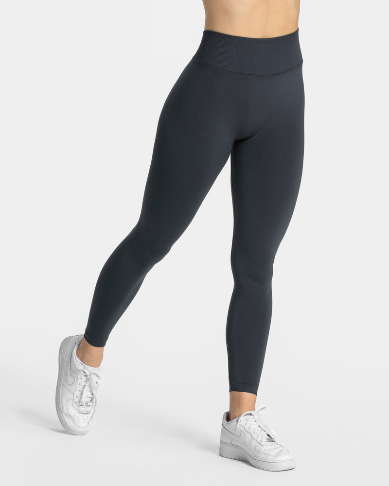 Legging dos en V Covert scrunch Essence « Ebony »