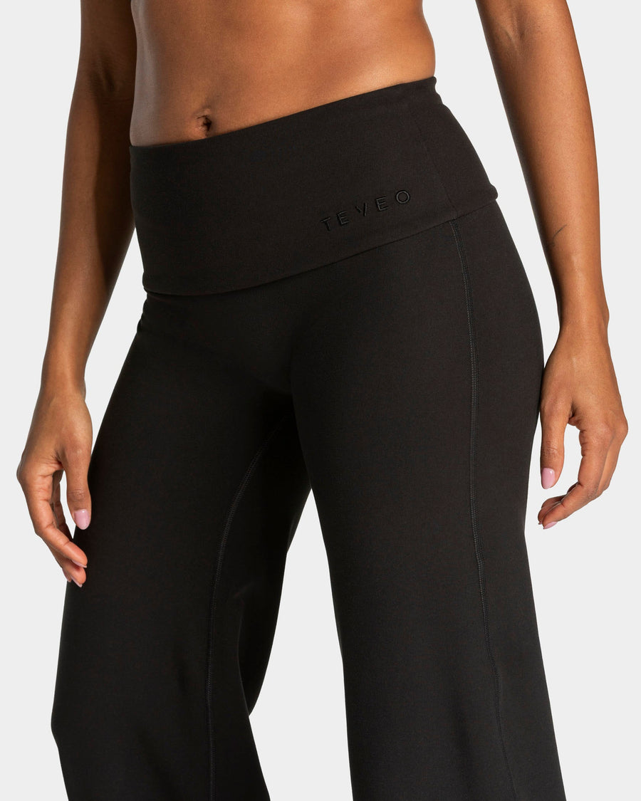 Pantalon à jambe droite et coupe longue Mellow Fold Over « noir »