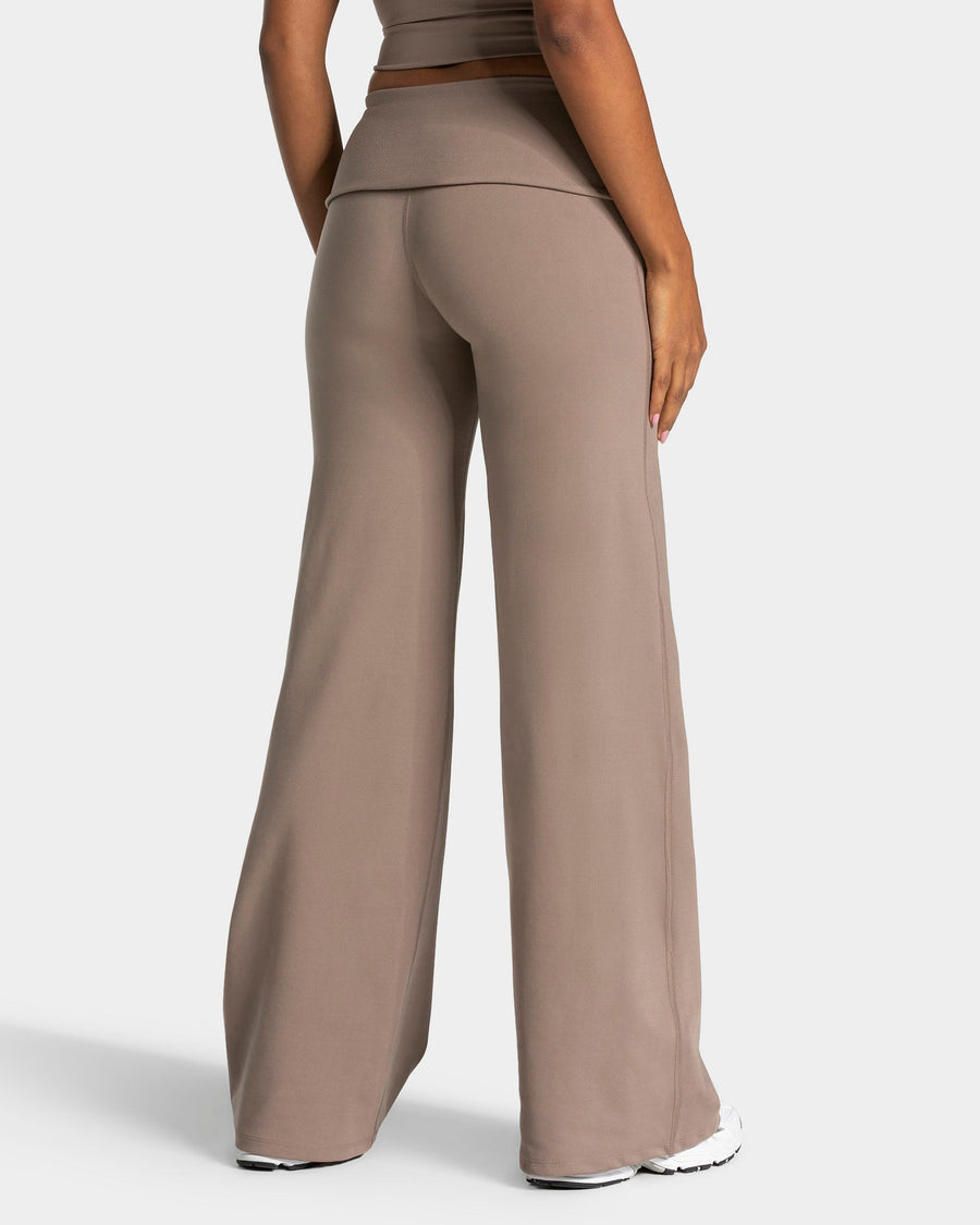 Pantalon à jambe droite Mellow Fold Over Regular « moka »