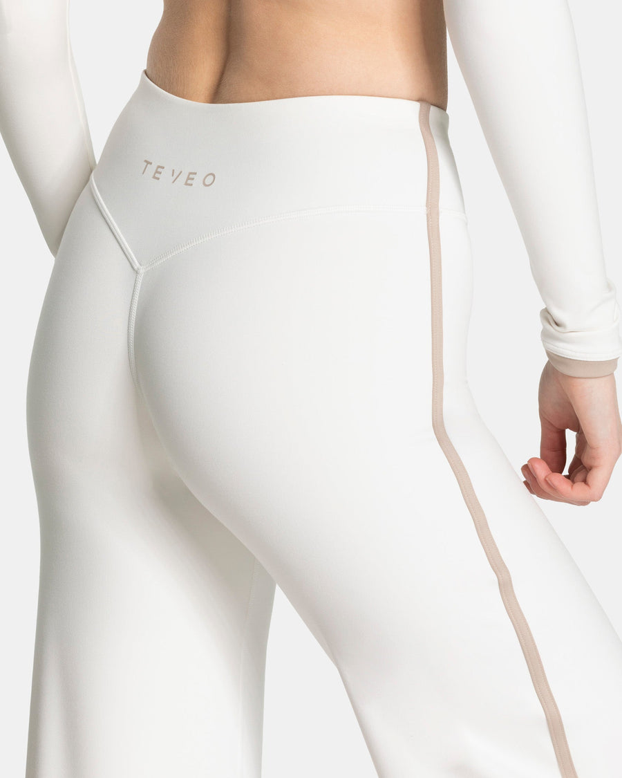 Pantalon à jambe droite standard Soft « Blanc cassé »