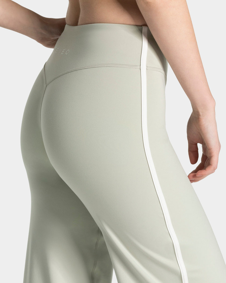 Pantalon à jambe droite standard Soft « Pistache »