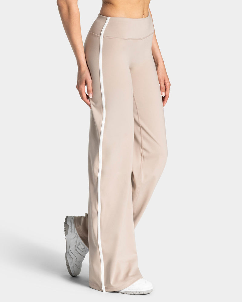 Pantalon à jambe droite standard Soft « Cappuccino »