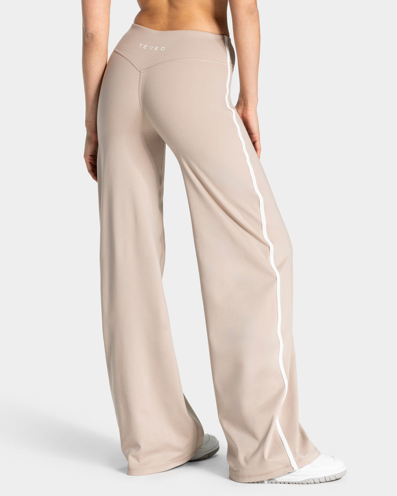 Pantalon à jambe droite standard Soft « Cappuccino »