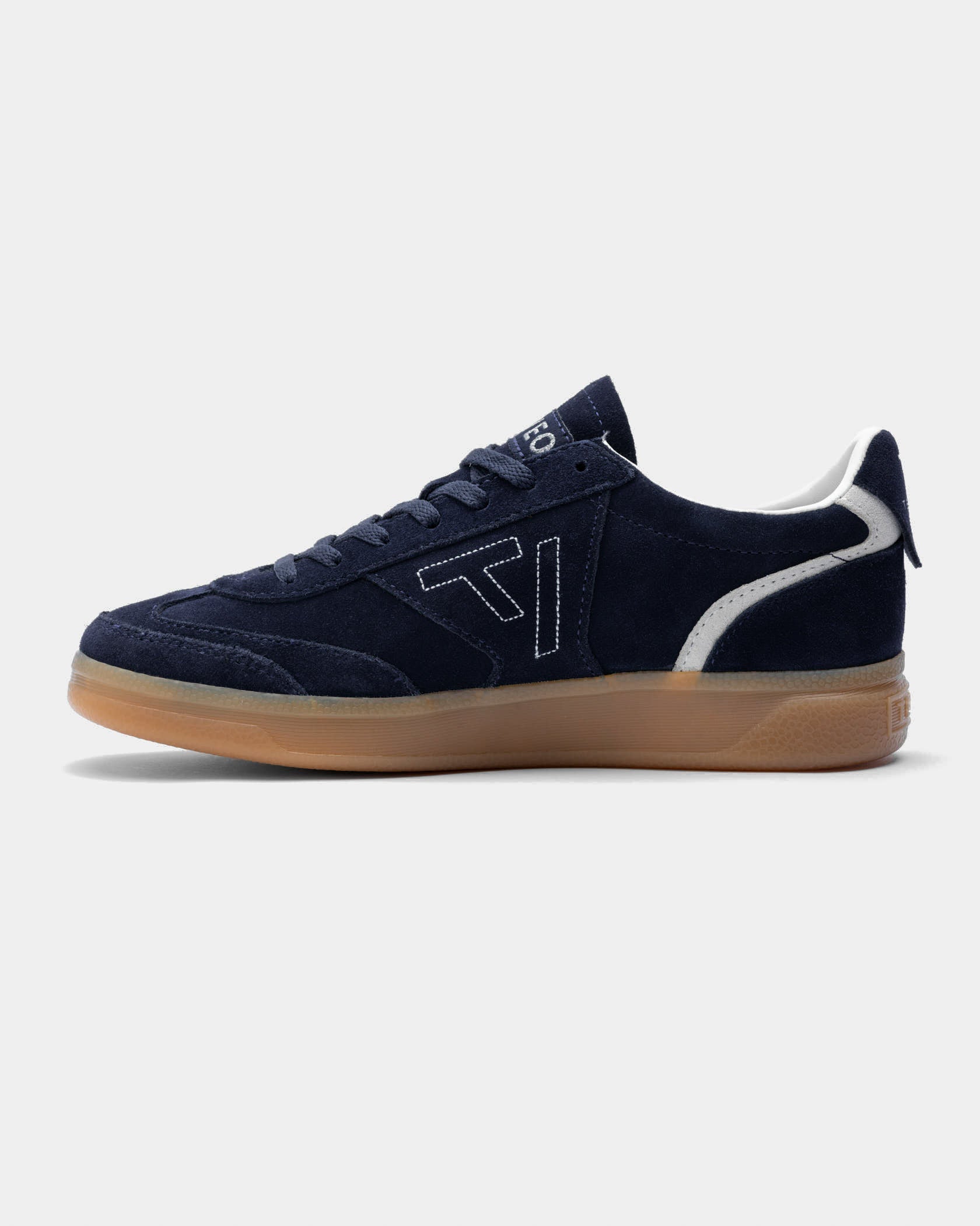 Baskets Classic Femme « Midnight/blanc cassé »