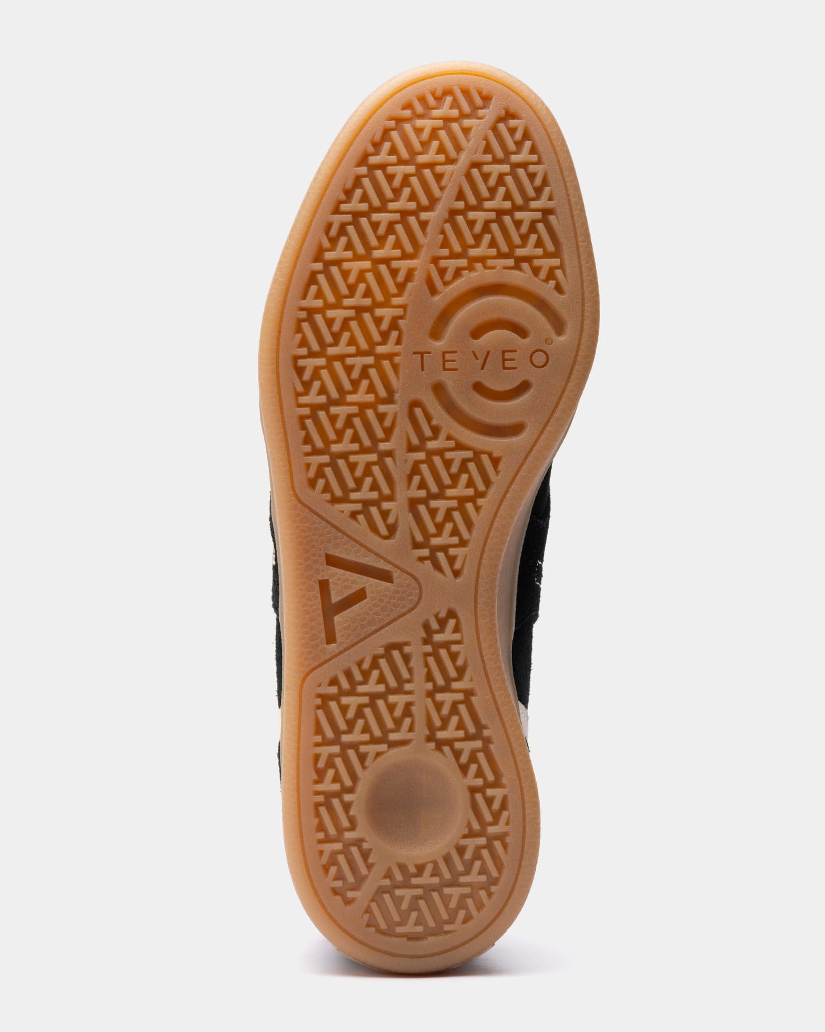 Baskets Classic Femme « noir/blanc cassé »