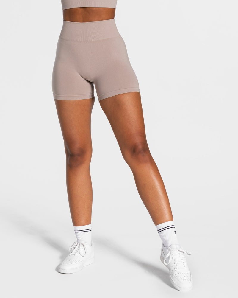 Short Timeless Scrunch « poussière »